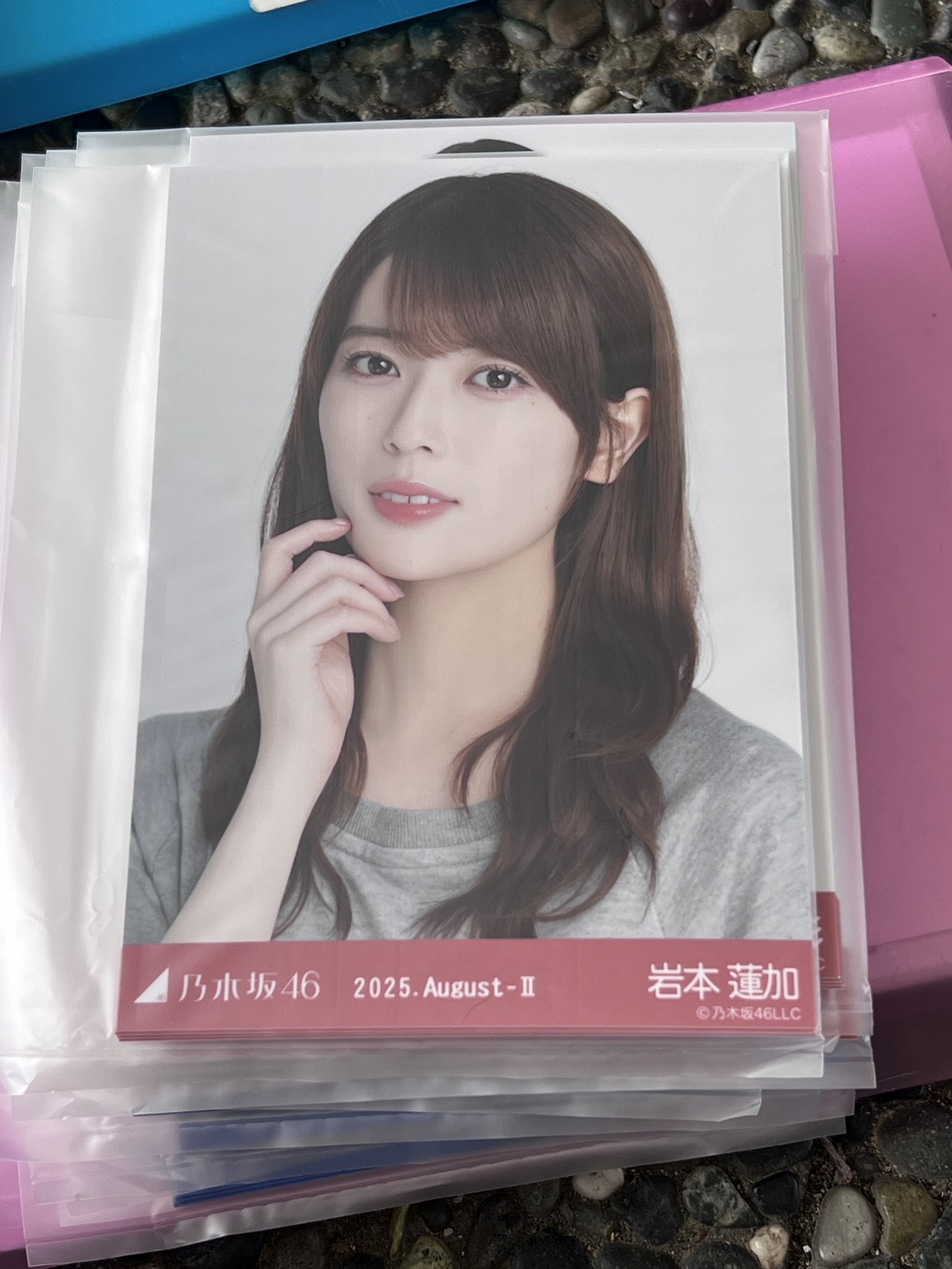 トーマス＠岩本蓮加1st写真集「いたずらな風」発売中 on X: 