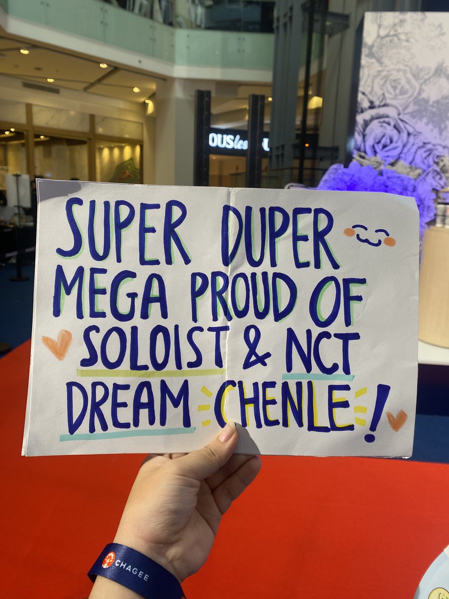 🩵🩵🩵🩵🩵

#CHAGEEIDwithCHENLE 
#CHENLExINACHAGEE