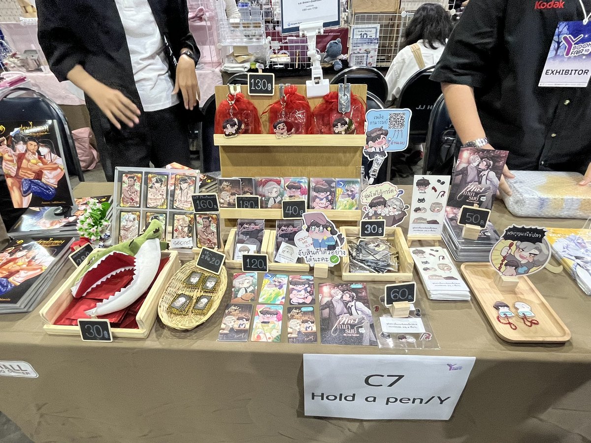 วันนี้-พรุ่งนี้ที่ 2-3 ส.ค 68 อยู่งาน #YBOOKFAIR10 นะคะ
ใครมางาน แวะทักทายบูธ c7 ได้นะค่า 🥺