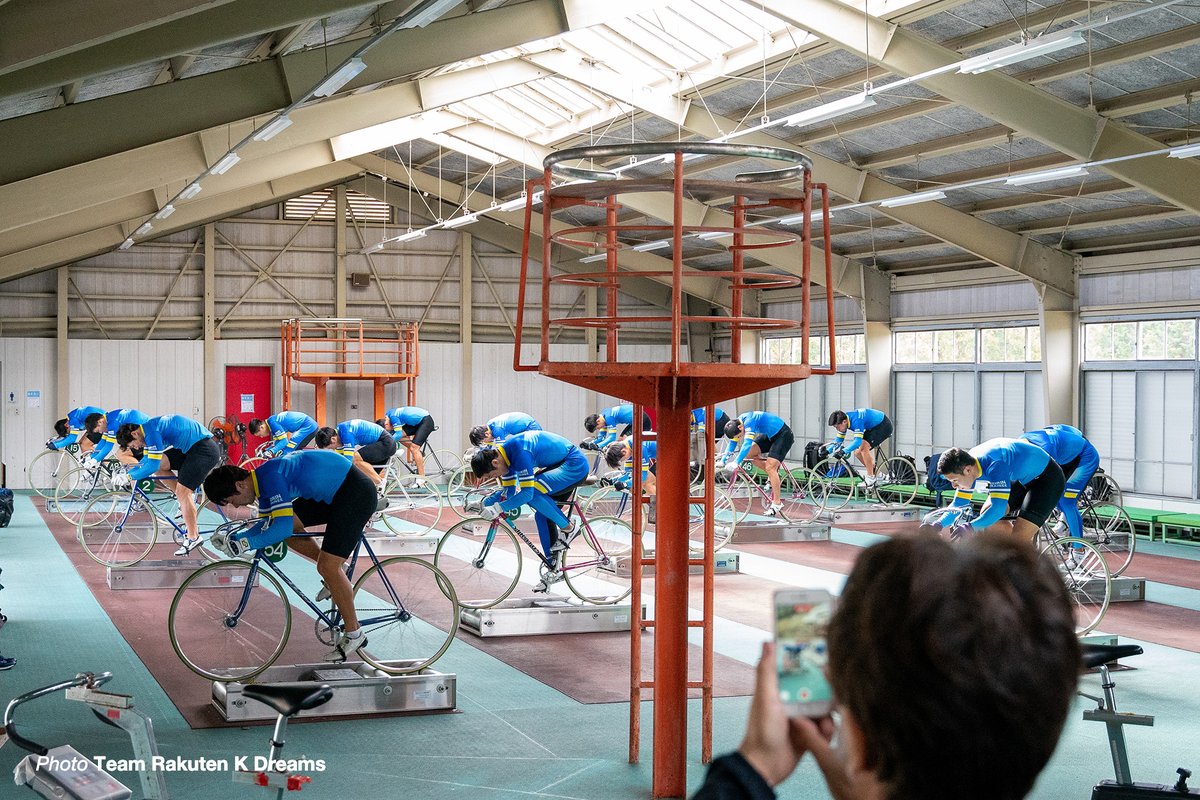 #8月24日 開催
全トラバスツアーでは

#日本競輪選手養成所 ツアーが
2年ぶりに帰ってくる!!

日本唯一の「競輪選手」養成機関へ
特別に潜入できちゃいます🕵️

レースも養成所も見れるのは、
「#全トラ バスツアー」だけ！

▼チェックはコチラから▼
keirin.kdreams.jp/team-rakuten-k…