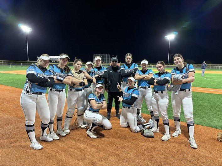 Thank you <a href="/WI_LightningSB/">WI Lightning SB</a> for giving me some of my closet friends and life long memories for my last two years of travel ball! Beyond grateful to be surrounded by people who pushed me to be better and supported me through injury! Love you guys ⚡️ <a href="/lightning_2025/">WI Lightning 2025</a> <a href="/WiLightning2024/">WI Lightning 2024/25</a>