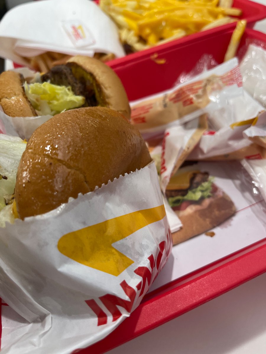 Welp, it’s official! I’m a west coast fox now!! Still southern at heart tho~ ✨💜