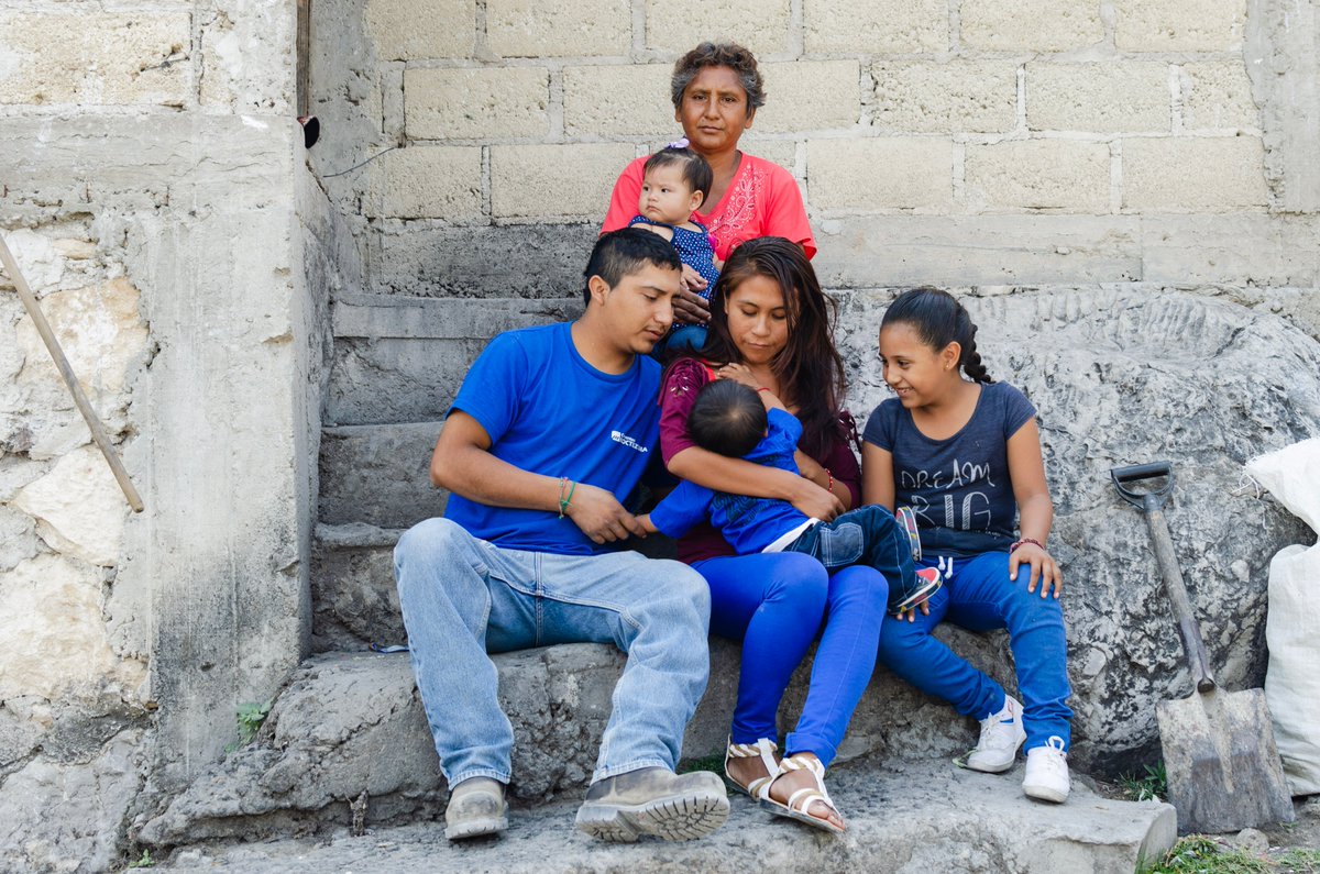 ¿Sabías que la lactancia materna ayuda a las familias a ahorrar?

Evita gastos adicionales en fórmulas infantiles, biberones y, al propiciar la mejor salud del bebé, reduce también los gastos en consultas médicas y medicamentos.