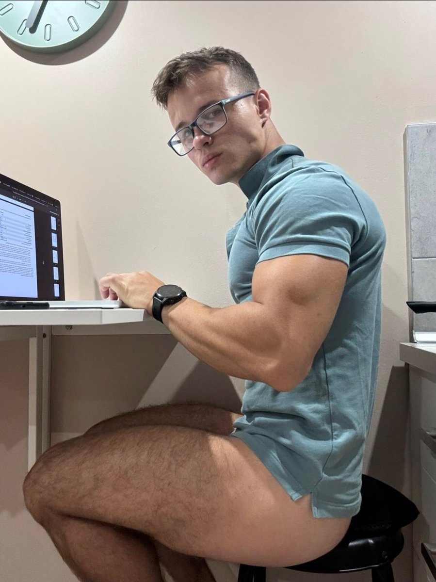 Get my card and let's enjoy the study break together