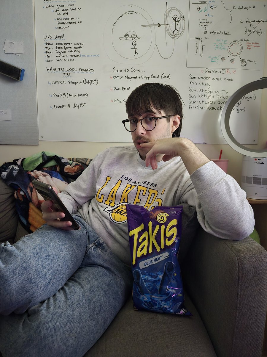 Like a bag of Takis we're the shit! Its one of my tanks, <a href="/trashgoblinos/">TrashGoblins🍉🔜PAX</a> and the rest of our team, Blue Takis!! Come check us out tonight for the Overspooned tournament!