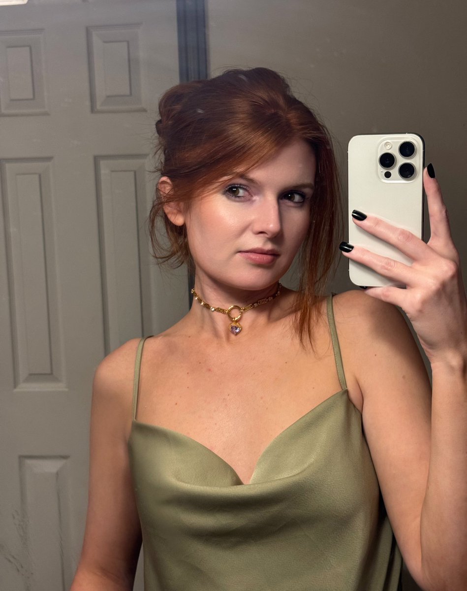 Meghan (@meghanredd) on Twitter photo 