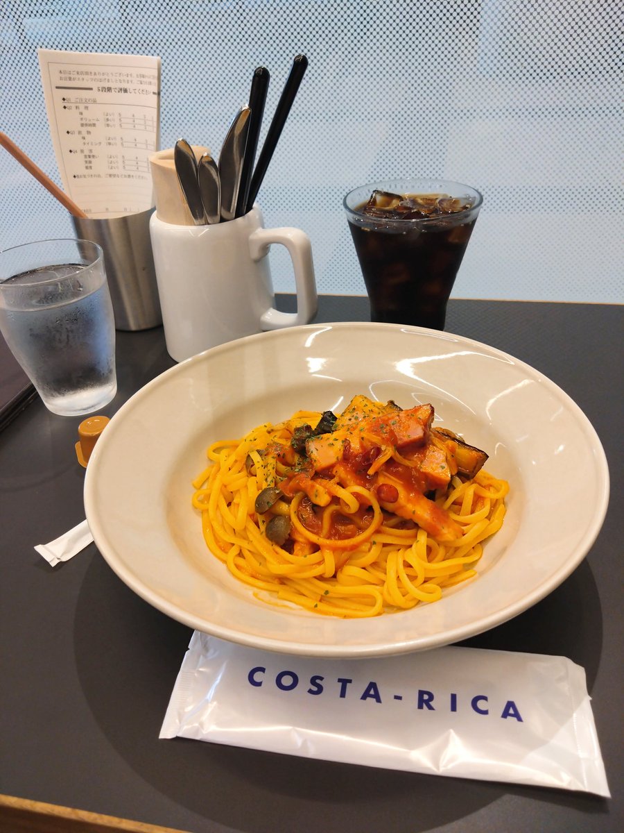 週末お仕事。最寄り駅でランチ。