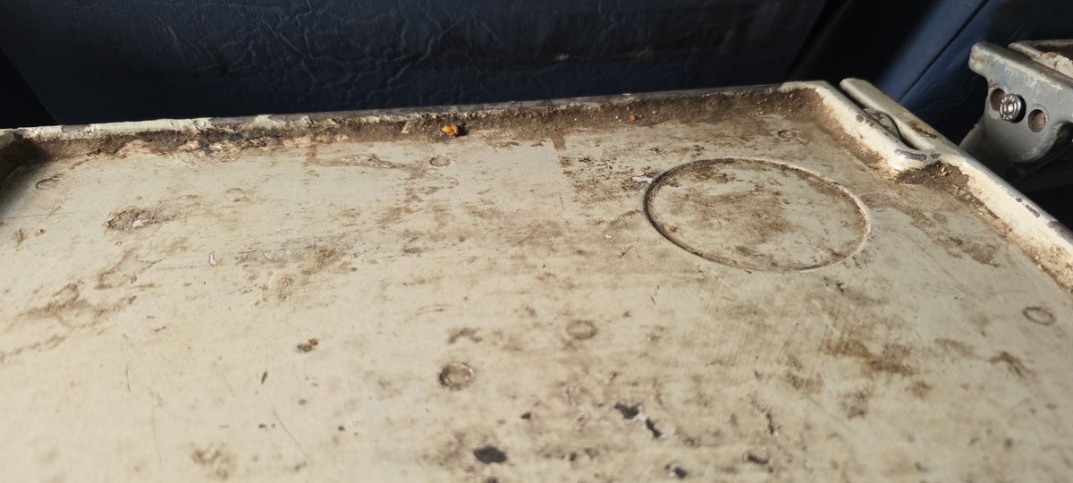 padariadhaval92's tweet photo. @IRCTCofficial @RailMinIndia Kindly check cleanliness of the seat.

TRAIN NO. - 12929/BRC INTERCITY https://t.co/U6TyVrRpKw