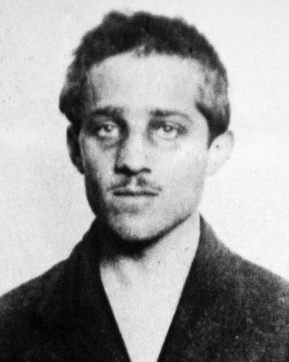atticaitheguy's tweet photo. why is gavrilo princip so hot https://t.co/ngO6l3WFVI