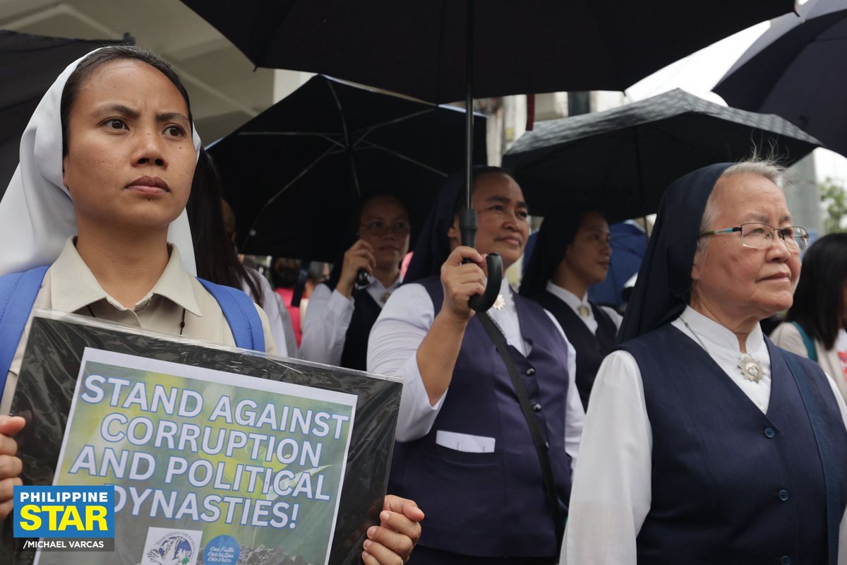 SCMPhilippines's tweet photo. Ang tao, ang Bayan, kasama ang simbahan, ngayon ay lumalaban! Tuloy-tuloy ang laban!
Retrato ng mga mananampalataya at taong-simbahang kalahok kamakailang #SONAngBayan
kabataang Kristiyano, paglingkuran ang Diyos at sambayanan!
#joinSCMP: https://t.co/LBU1M8kMF8 https://t.co/ueCEyEopI2