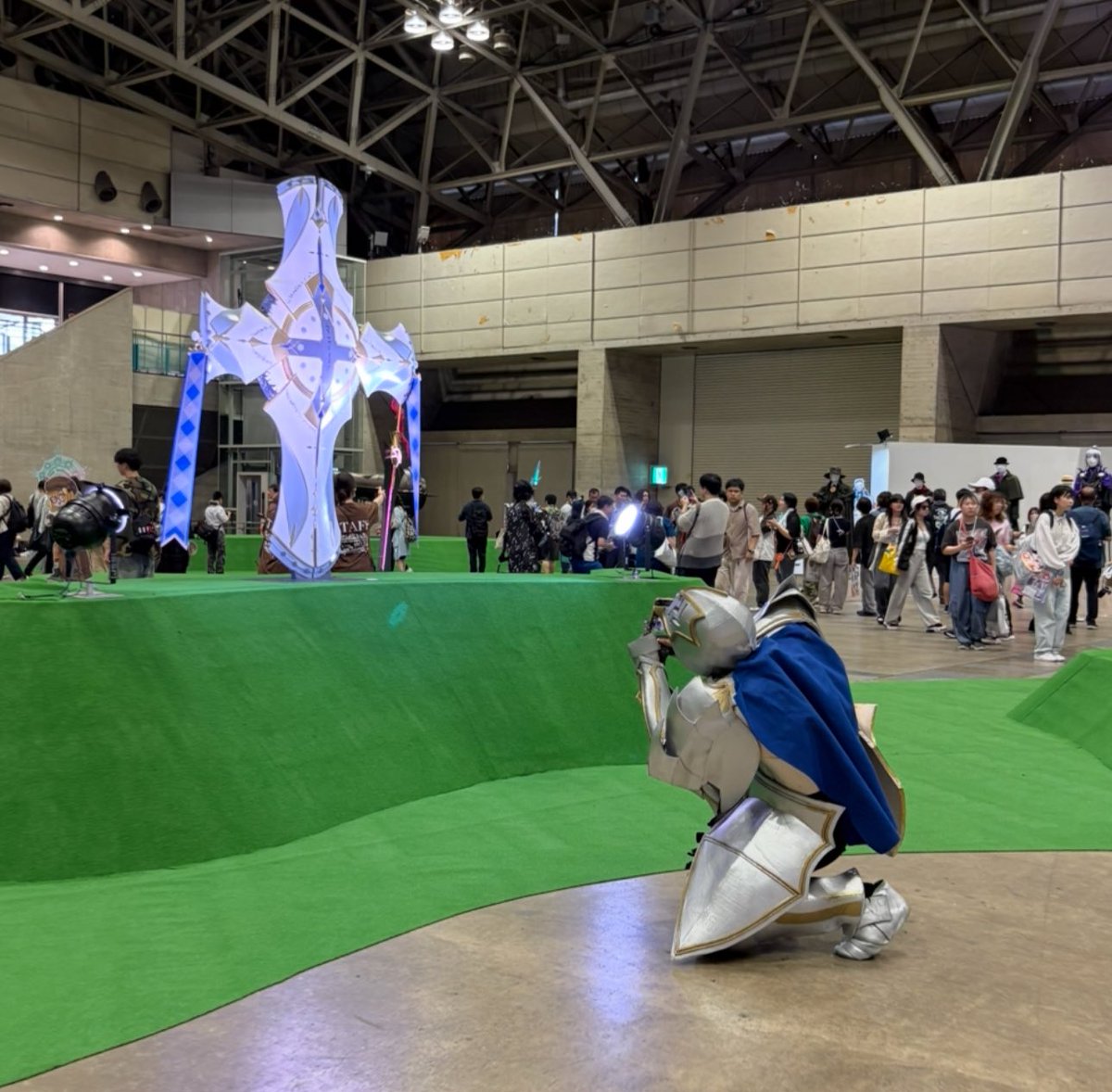 通行人に声かけられて「撮ってる時の写真を撮りました」って言われて爆笑した

  #FGO10周年   #FGOフェス2025