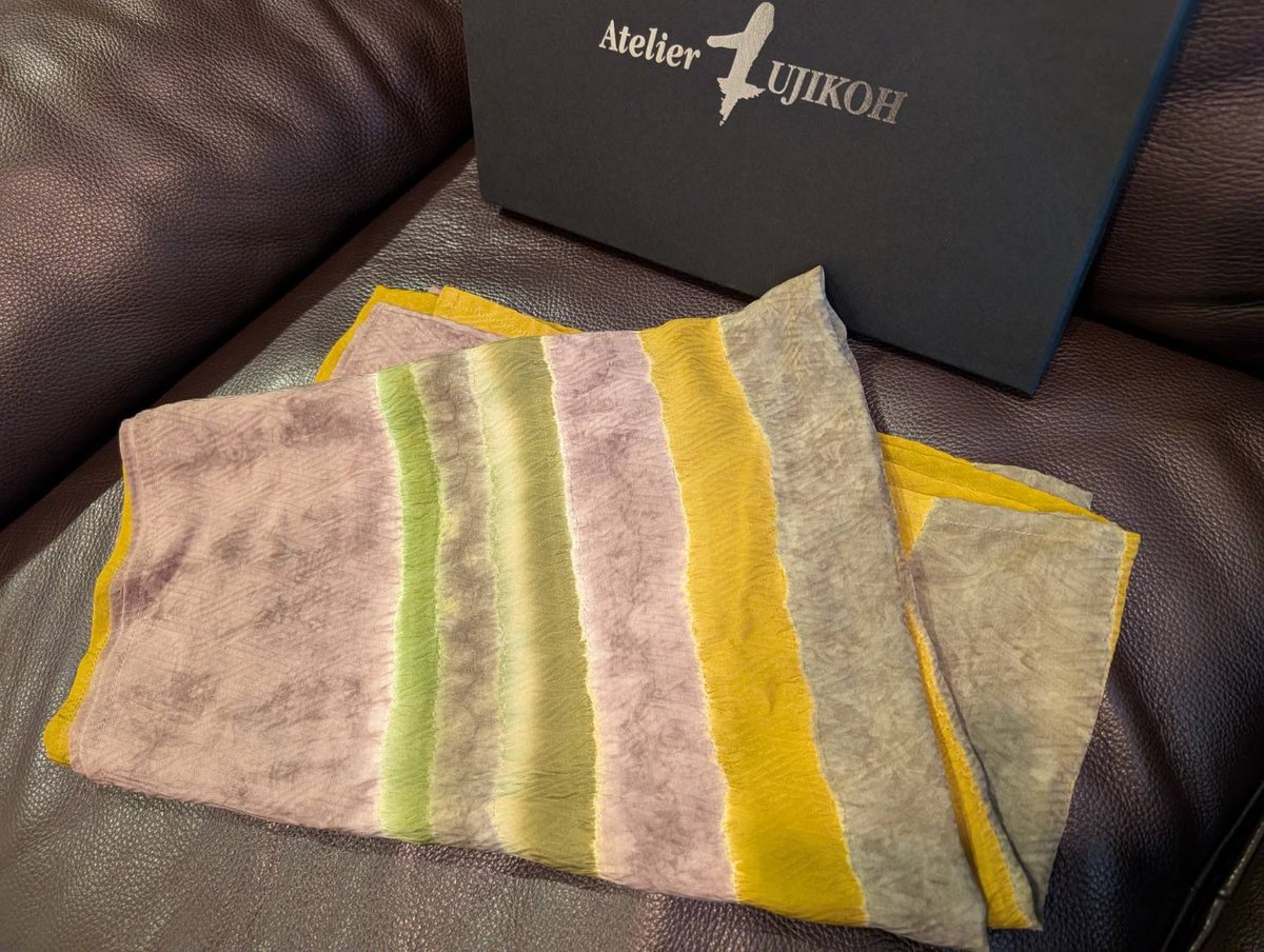 こんなっしー♪ヾ(。゜▽゜)ノ安藤刀匠より桃を送っていただきました