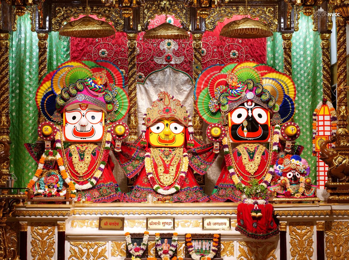 ISKCONPune's tweet photo. 🙏🏽Today's Darshan 📿 🗓02-08-2025🙏
🌷Sri Sri Jagannath Baldev Subhadra🌷
🚩@ISKCONNVCCPune🚩
.
.
#ISKCON #ISKCONNVCC #ISKCONNVCCPune #ISKCONPune
#2ndaugust #2ndaugust2025 #Saturday #Vrindavan
#Harinaamsankirtan #Radheshyamdas #Radheradhe
#Sankirtan #Kirtan #Mayapur #Prabhupada https://t.co/ABMKbs9Mru