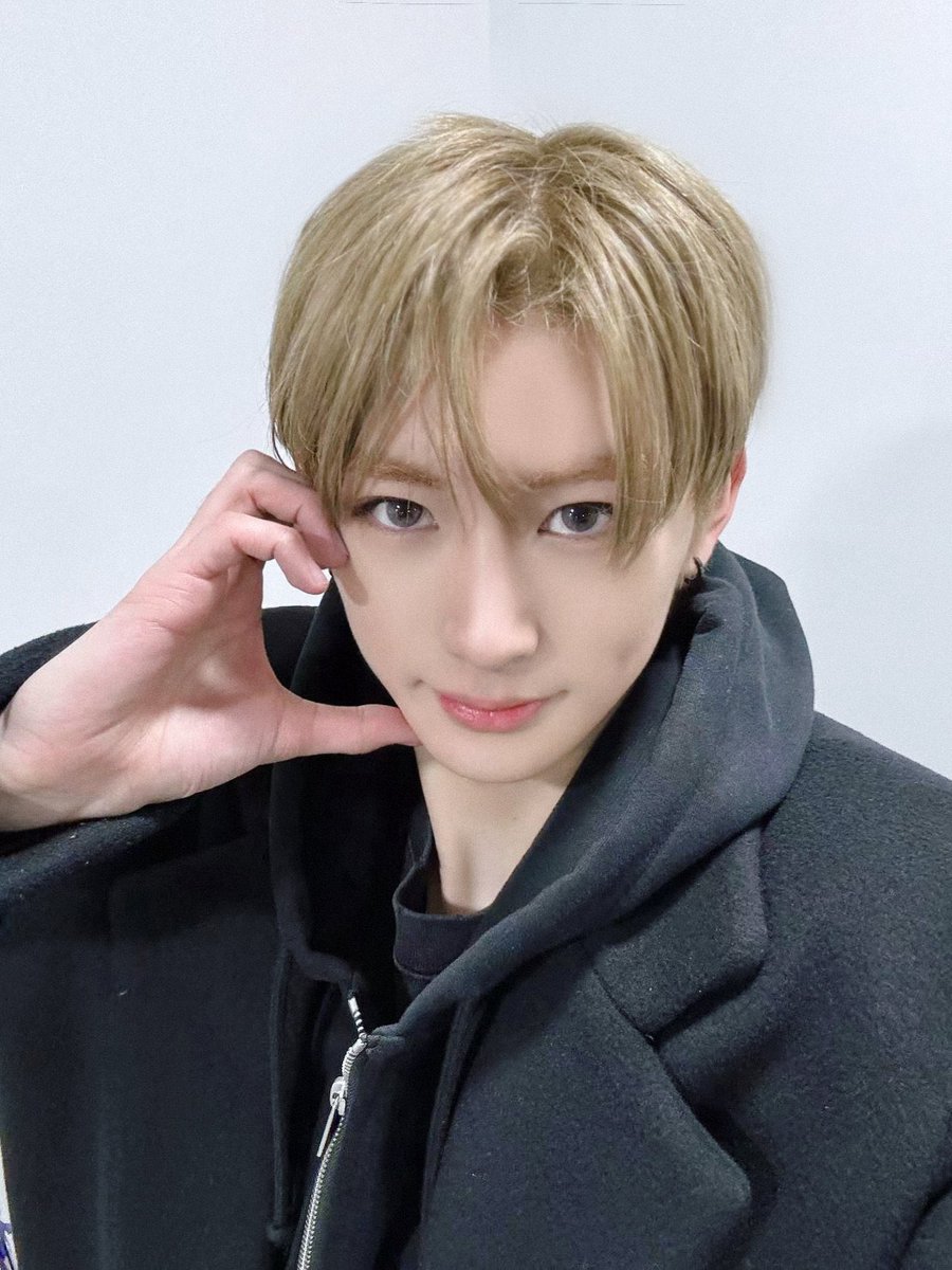 金髪コレクションに追加です #안신 #周安信 #ANXIN #アンシン