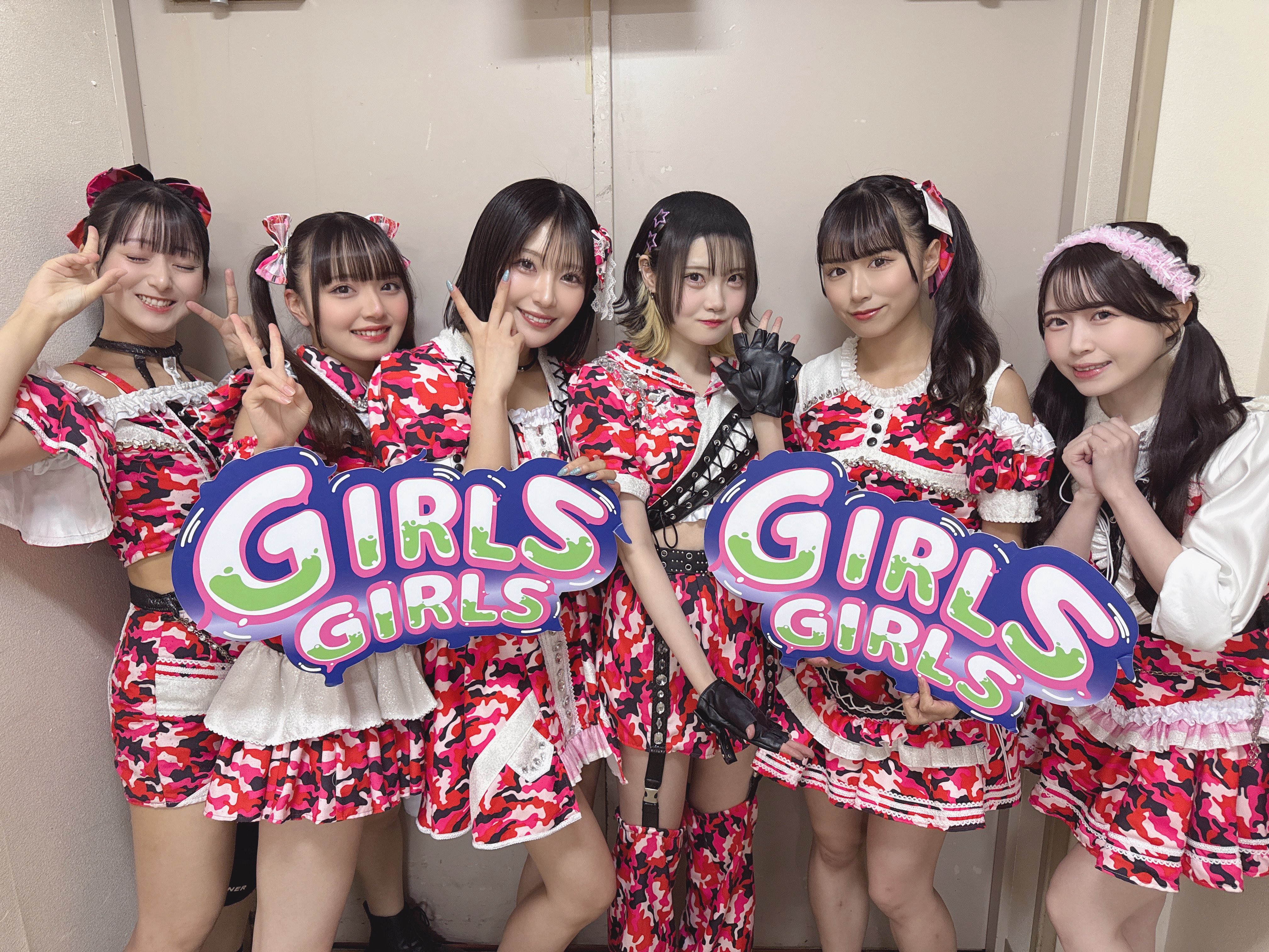「シャッター&ラヴ Girls are dancin’ on in Tokyo」 シャッター&ラヴ Girls are dancin' on in Tokyo」 シャッター