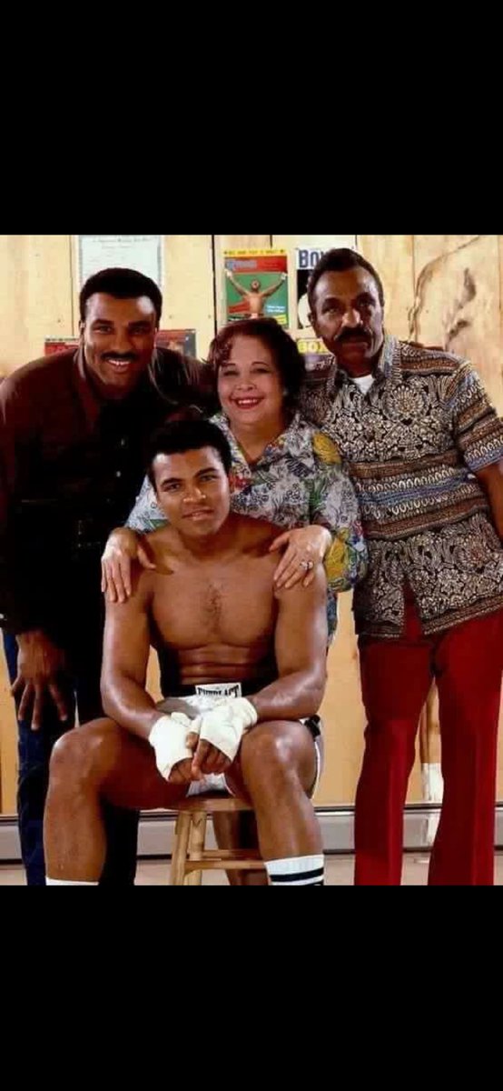 Rest in power to one of the greatest men I’ve ever known. Rahaman Ali! I know you are up there with your mom and dad and the greatest of all time Ali!!🥊🙏🏾 Love you forever my man.. We lost another icon tonight.