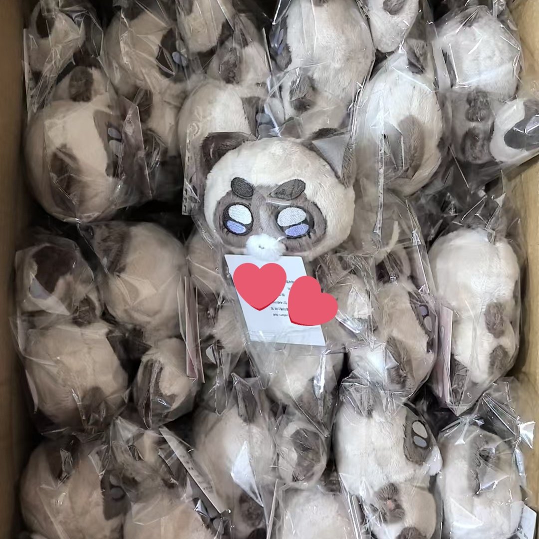 쿱돌이 제작 완료되어 한국으로 오고있어용 (*´︶｀*) 💙
배송 준비는 " 8.12 " 에 진행될 예정입니다😚
그 전까지 배송지 변경 가능합니다!
추가적인 모든 질문은 DM 또는 스핀으로 연락 부탁드려요 :)