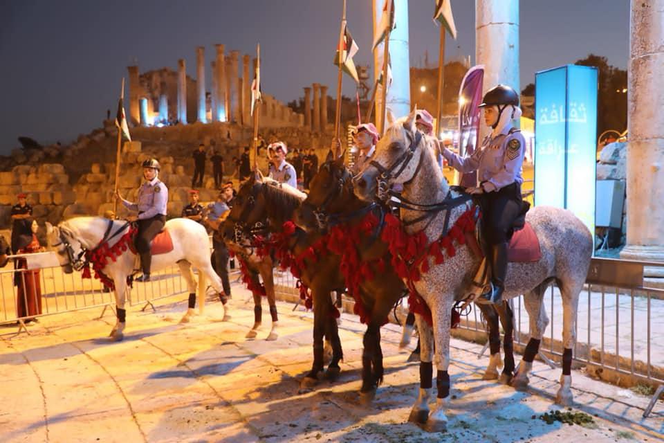 أيمن سماوي يوجّه الشكر للأجهزة الأمنية: العيون الساهرة على أمن الفرح 

beirutcom.net/359601

 via <a href="/BeirutcomMag/">موقع بيروتكم الالكتروني</a> <a href="/JarashFestival/">#مهرجان_جرش</a> #مهرجان_جرش #الاردن