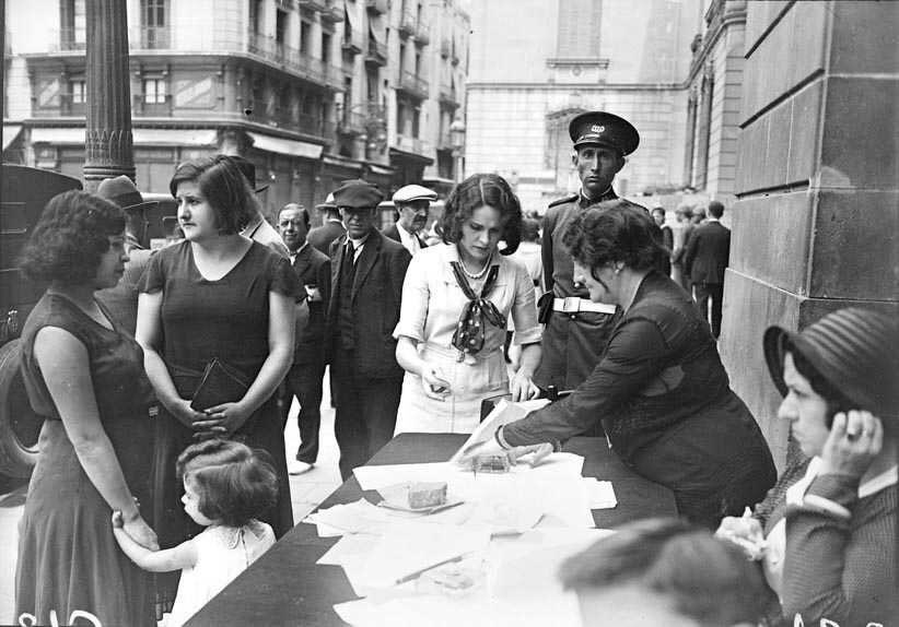 94 anys de l'aprovació en referèndum de l'Estatut de Núria, la proposta que rebaixava la proclama del 14 d'abril. Aquesta, però, es va "ribotar" a Madrid. El 1939 va acabar amb la victòria del franquisme. V. Vives deia que "la Història no perdona ni un instant de retard."