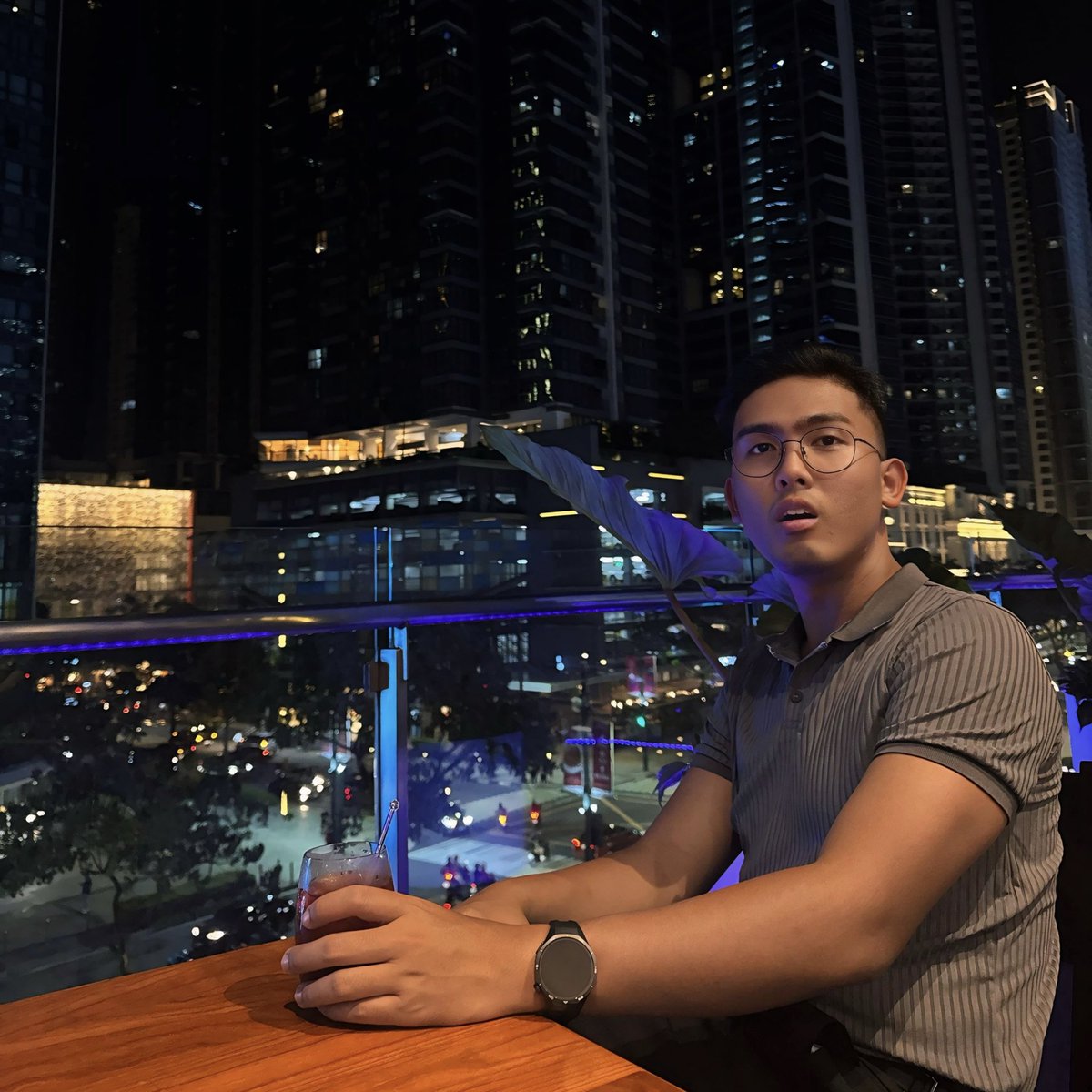 j__6ft's tweet photo. Ah sh*t August, here we go again!!! 🥺 https://t.co/tzYsOWiPBP