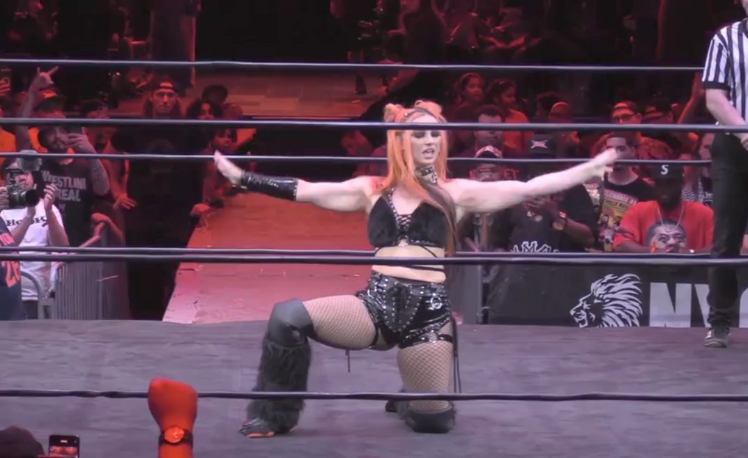 NVhowlingWolves's tweet photo. #HOGintensity
@HellsFavoritePK Priscilla Kelly π€π₯
PUT ON A SHOW vs The Champ
Hartwell in her House of Glory
Debut!!!
May not have come away with the
Victory but definitely made a
Statement with this match!!
π @HOGwrestling on TrillerTV https://t.co/hUbxk1kcVA