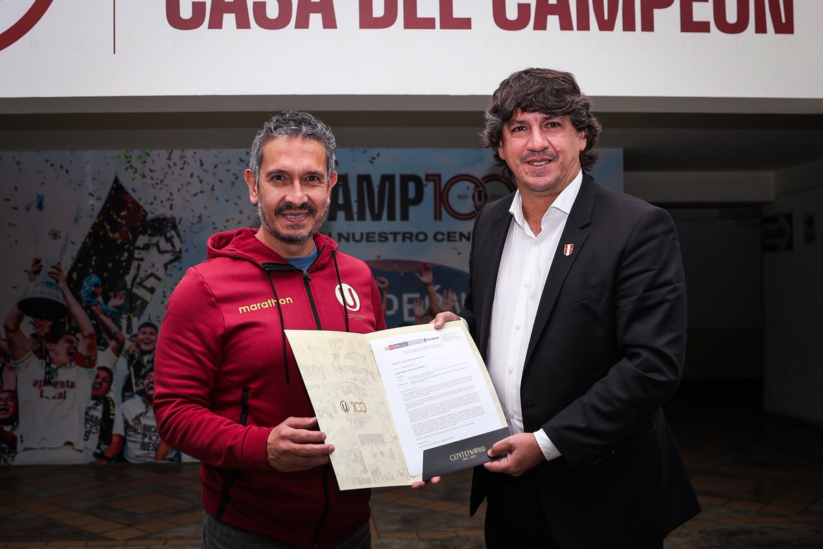 Universitario tweet media