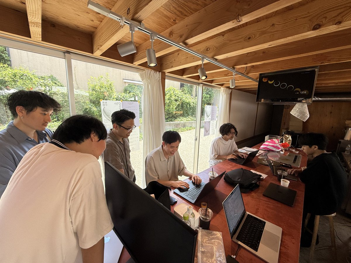 sntr19861104's tweet photo. 「Quick and Dirty」
下北沢BONUS TRACKにてオープンしました。
激動のAI時代に1日で”ブランド”は作れるのか?というテーマで1日プロトタイピングしていきます!是非遊びに来てください!
#bonustrack
#quickanddirty https://t.co/oU3Hhd5JiV