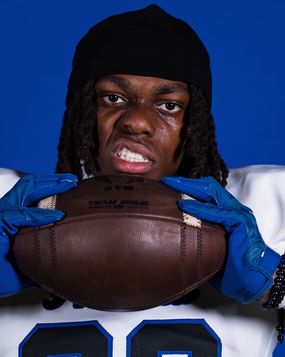 Verticals from day 1 shoot for <a href="/HebronFootball/">Hebron Hawks Football</a> <a href="/HebronFBBooster/">HebronFootballBooster</a>
