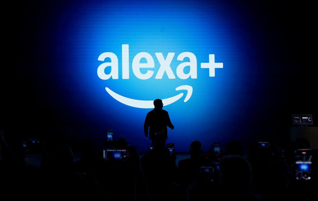 Amazon's new Alexa+ will use generative AI for smarter conversations-and ads may soon be part of it. Coming to more users later this year. Would you use it?  arstechnica.com/gadgets/2025/0…