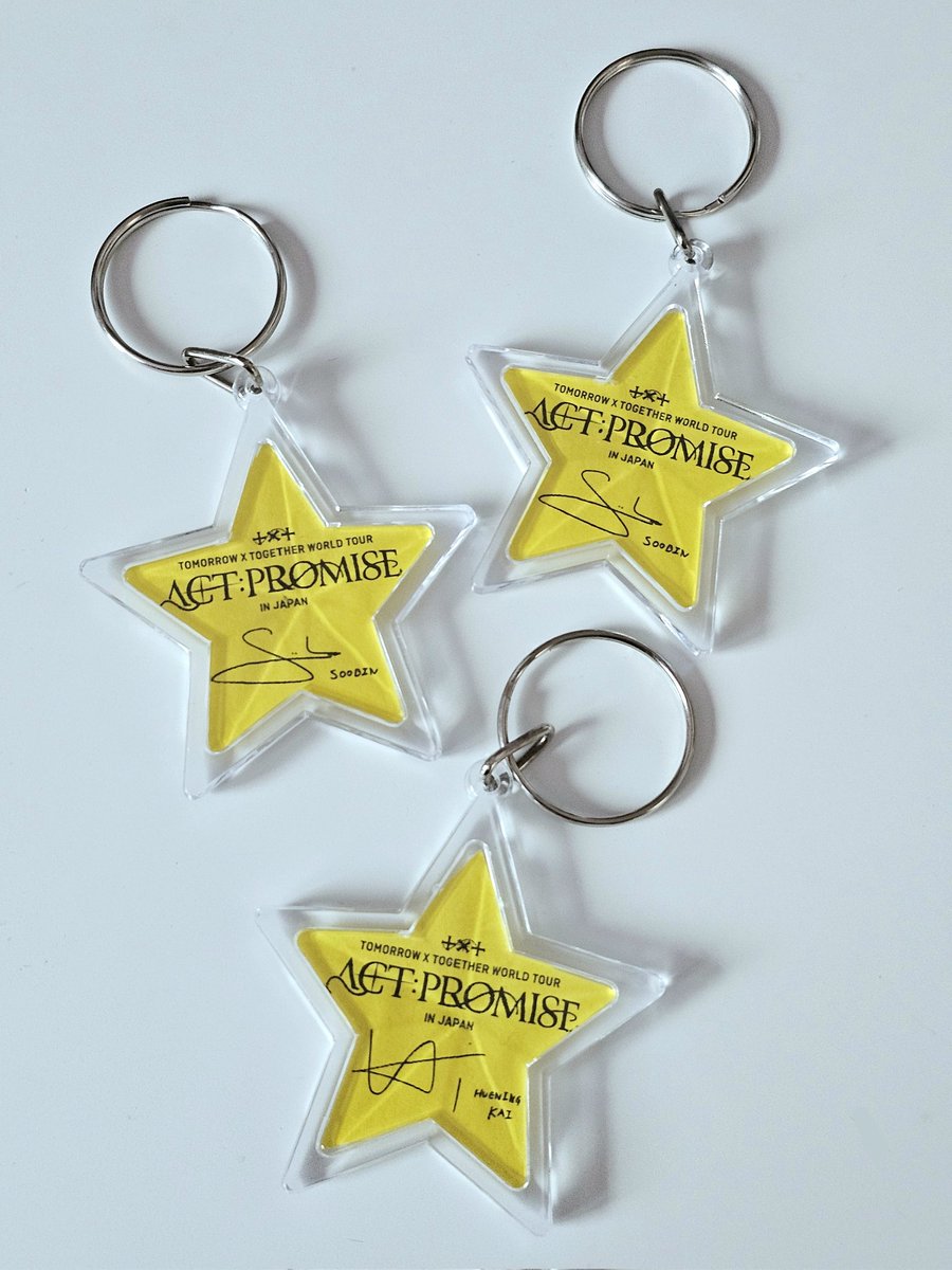 #RT 𝗧𝗫𝗧 𝗪𝗢𝗥𝗟𝗗 𝗧𝗢𝗨𝗥
<𝗔𝗖𝗧 : 𝗧𝗢𝗠𝗢𝗥𝗥𝗢𝗪> 𝗜𝗡 𝗦𝗘𝗢𝗨𝗟
투바투 투모로우콘 나눔

໒꒱8/23 막콘

໒꒱미니 폴라로이드 지퍼백 키링 멤버별 각 6개(총 30개)
໒꒱싸인별 컨페티 키링 수빈2 휴닝1

໒꒱착장 및 시간 당일 타래 공지