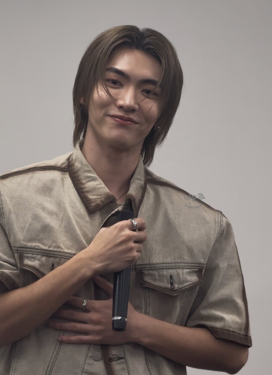 🩶🤎

BOSSCKM FANSIGN IN TOKYO 
 #THEMOMENT_inTokyo