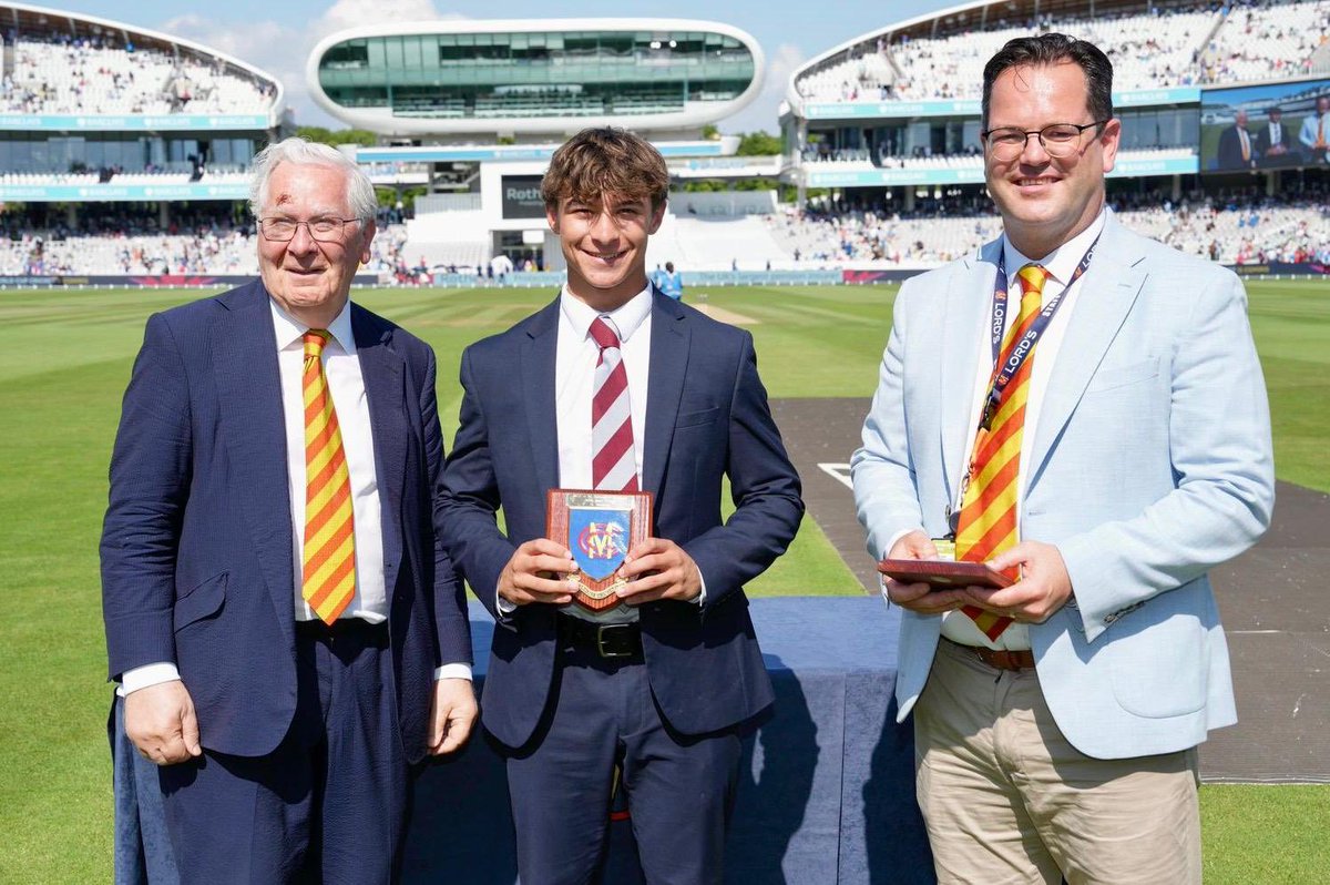 St Lawrence College | Sport (@slc_sport) on Twitter photo Congratulations to U6 Leaver Olly Skelton who was awarded his commemorative plaque by the President of MCC, Lord King. On the 18th June Olly took 5-53 with the ball & scored 104 with the bat against <a href="/MCCOfficial/">Marylebone Cricket Club</a> 👏🏼 Thanks to both the MCC & Jed Leicester for a memorable day 🏏 Congratulations to U6 Leaver Olly Skelton who was awarded his commemorative plaque by the President of MCC, Lord King. On the 18th June Olly took 5-53 with the ball & scored 104 with the bat against <a href="/MCCOfficial/">Marylebone Cricket Club</a> 👏🏼 Thanks to both the MCC & Jed Leicester for a memorable day 🏏