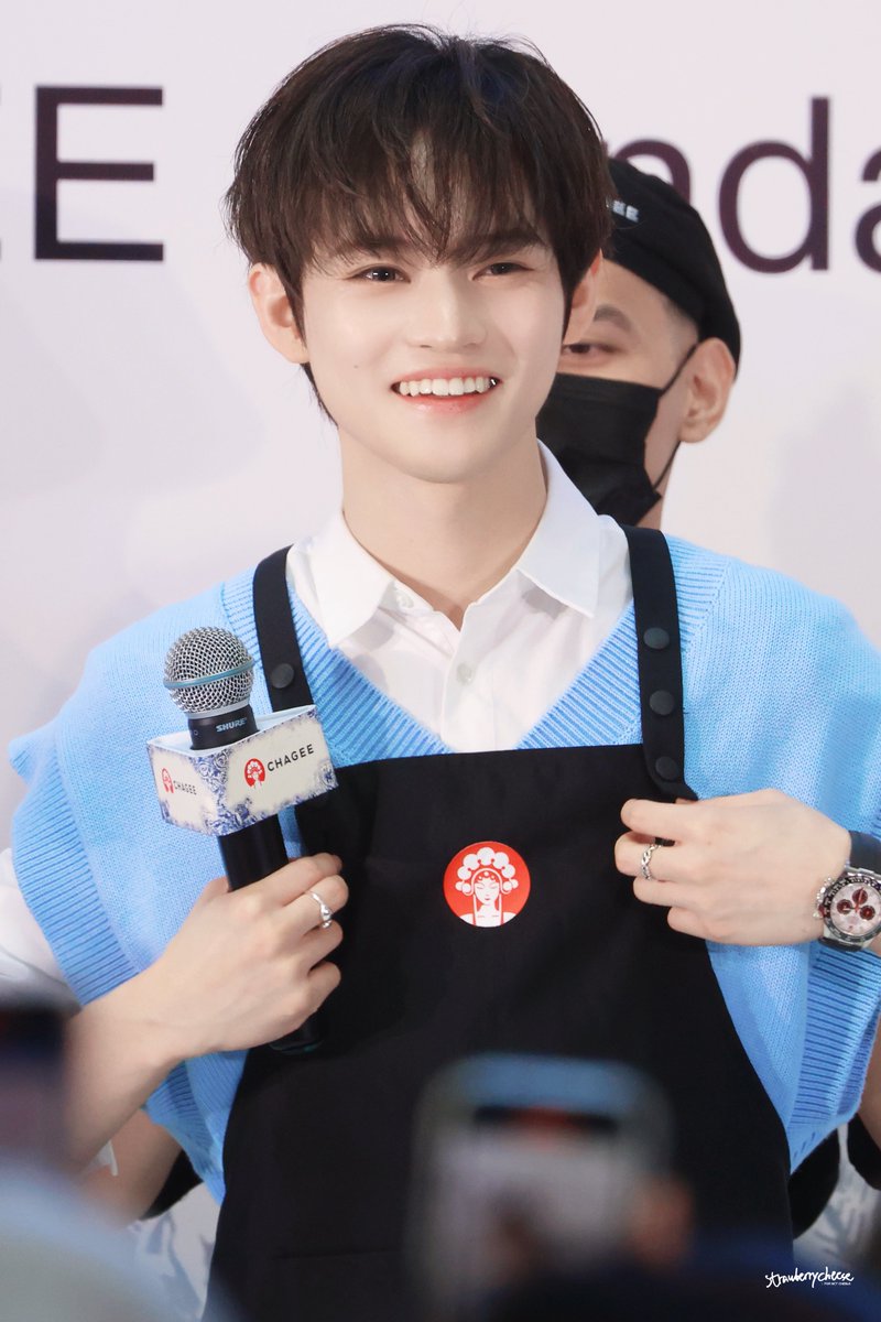 250802  
#천러 #辰乐  #CHENLE #NCTDREAM
#CHAGEEIDwithCHENLE #CHENLExINACHAGEE