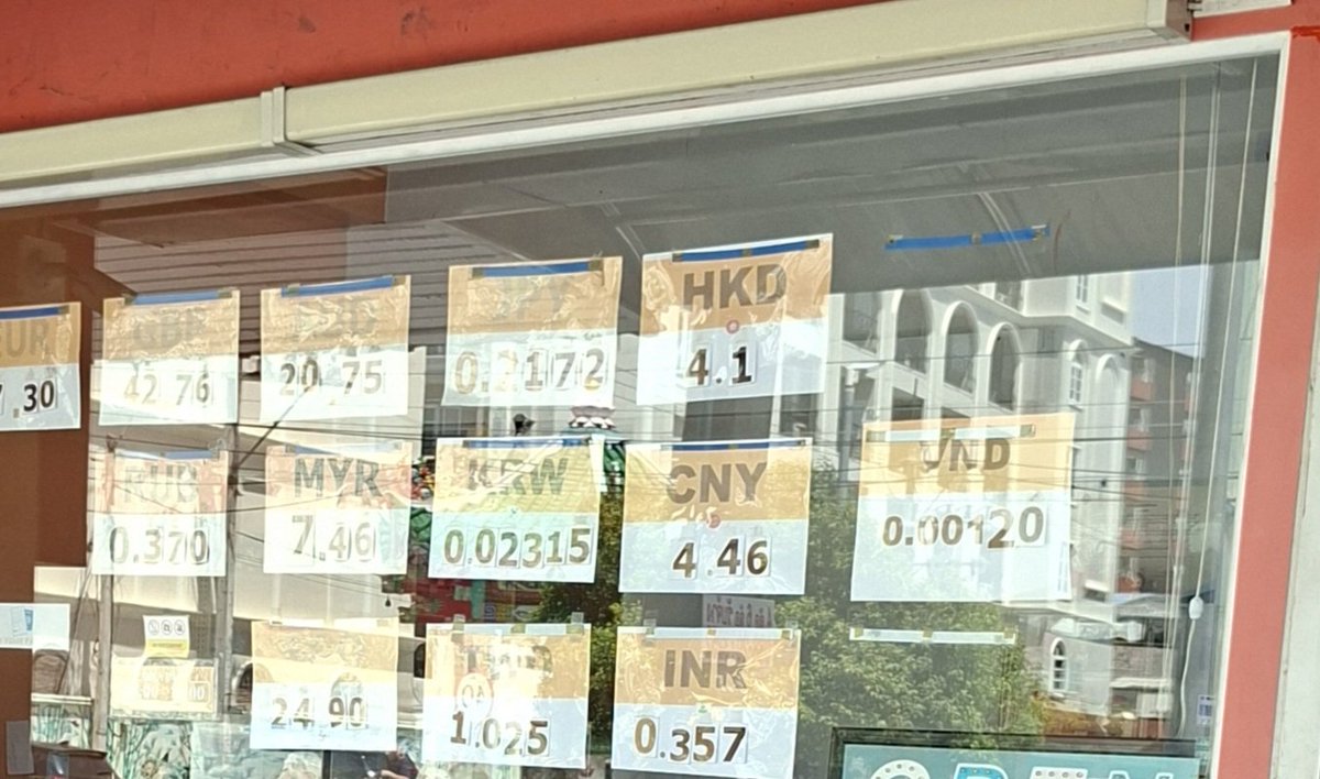 土曜日の両替レート 。T.T.Currencyは0.2167、サウスパタヤ通りのフレンドシップスーパー前は0.2172。昨日の0.2145-50から回復。でもY!ファイナンスの 為替レートは0.2202、Wiseで10万円送金すると21,759.24バーツなので通常より低い土日レート。来週は同じく低設定の日本の ...