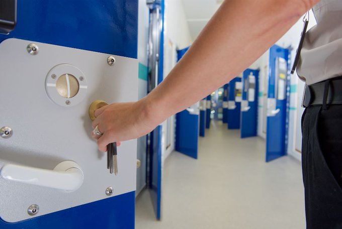 #Arrest this morning with <a href="/firearmsWMP/">Firearms Operations Unit</a> we have conducted a search warrant at an address in Pensnett. We have located a large amount of cash, class A drugs &amp; cannabis growing  with the electricity bypassed. We have arrested a male on suspicion of cultivating cannabis. #DYcrimeteam