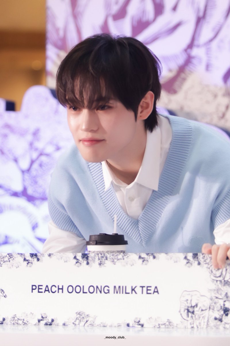 250802  

🍵

#천러 #辰乐  #CHENLE #NCTDREAM
#CHAGEEIDwithCHENLE