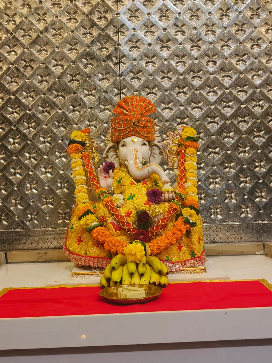 bageshwardham's tweet photo. श्री बागेश्वर बाला जी सरकार के दिव्य दर्शन…
श्री बागेश्वर बालाजी सनातन मठ मुंबई ( महाराष्ट्र )
02-08-2025 (शनिवार)
#bageshwardhamsarkar
#mumbai
#maharashtra
#balaji https://t.co/dKu87BP0zb