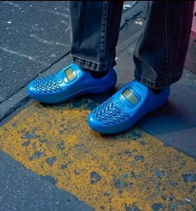 LaDukeLess's tweet image. Shapa ka SmartShoes 3310