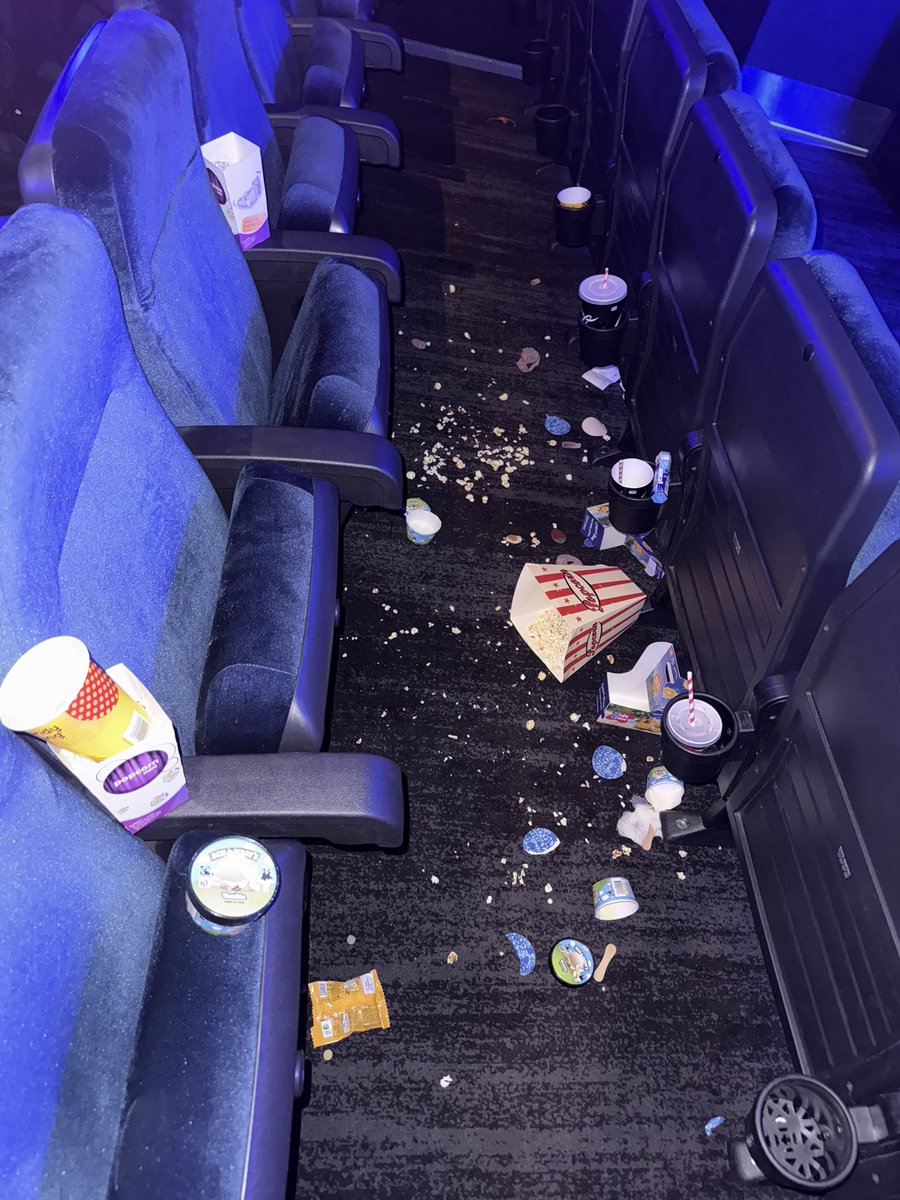 daytimemytime's tweet photo. this is 2 adults 2 kids after Mi8 (who screamed at me) https://t.co/gtL8UAFwDe