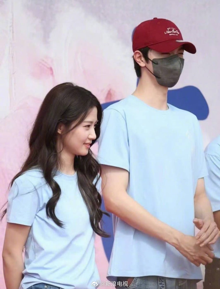 SeriesNovels's tweet image. เปิดกล้อง ซีรีส์ #WhenIMeetTheMoon  (折月亮)

นักแสดง #หลินอี &amp;amp; #หลูอวี้เสี่ยว

📍เปิดกล้อง 2สค.

ดัดแปลงจากนิยาย When I Meet the Moon (折月亮) เขียนโดย จูอี๋ 

นิยายจักรวาลเดียวกับ แอบรักให้เธอรู้ และ วันนี้วันไหนยังไงก็เธอ

เล่าความรักอวิ๋นหลี่ที่มีต่อฟู่ซีเจ๋อ