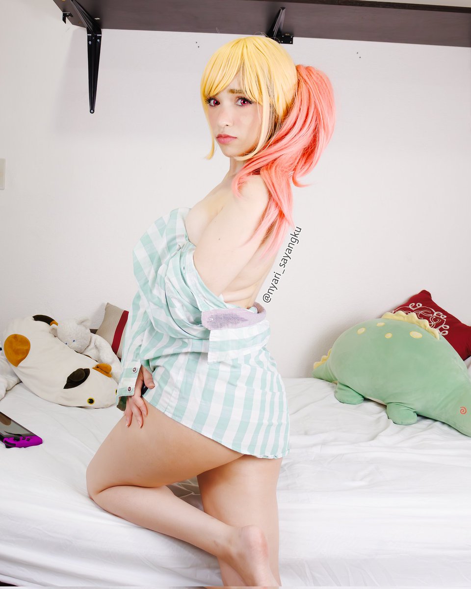 Entraste a la habitación de Marin y la encontraste de esta forma...que harías? 😳💕

#MarinKitagawa #MyDressUpDarling #sonobisquedoll #cosplay #nyari