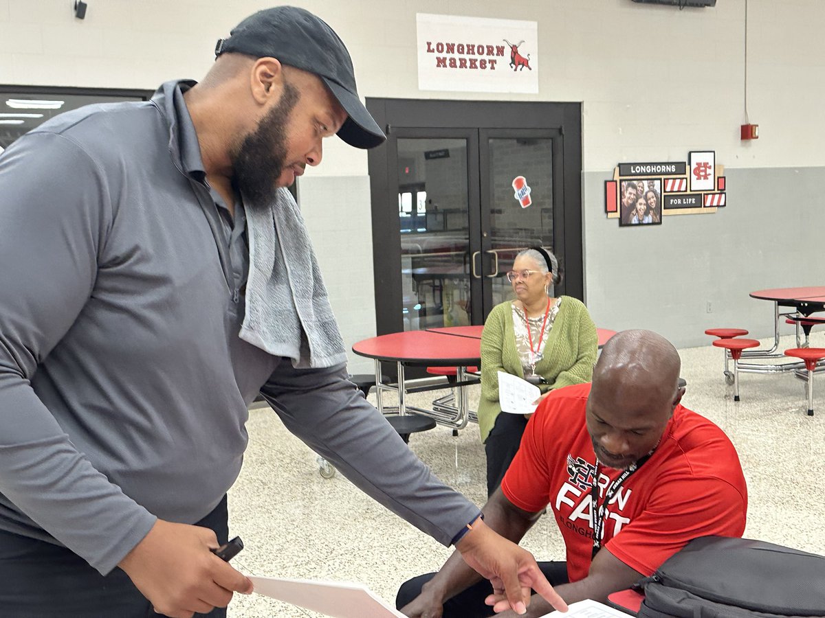 Nicole Rose, MBA, MEd tweet media