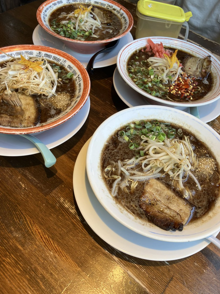 塩を貰いに行きます❣️と言いながら会いに行けてなかった演者さん🦊差し入れしただけで不機嫌になり塩対応された😱栄養ドリンクの名前が気に食わなかったらしい😭💔そんなつもりでは無かったと説明したら可愛いお顔に戻りました💖
カバネリ据え置きかつ画質悪い、でもラーメン代をゲット🍜楽しかった☺️