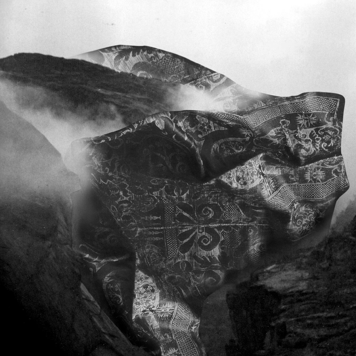 plc69's tweet image. #NowPlaying #drone #ambient
DEAF CENTER
Pale Ravine

I've been playing this one a LOT recently.  It's around twenty years old, but they've recently released an anniversary edition, and it's absolutely lovely.  This is music that you can float away on...

deafcenter.bandcamp.com/album/pale-rav…