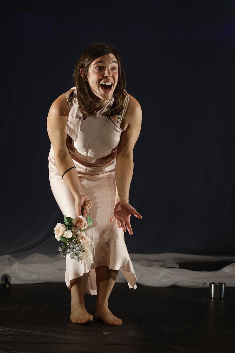 🎭 Festival de Teatro de Olite / Erriberriko Antzerki Jaialdia

🔴 LA MONTAÑA
Mikele Urroz Zabalza
📷 <a href="/villarlopez/">villar lópez</a>

#TeatrOlite2025 <a href="/FundBaluarte/">Fundación Baluarte</a> #navarra #nafarroakokultura #nafarroa #CulturaNavarra <a href="/MikeleUrroz/">Mikele Urroz Zabalza</a>