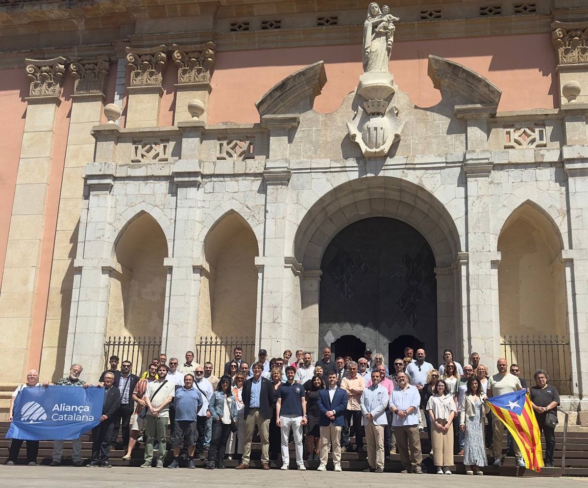 🎉 Vilanova vibra i amb ella batega el cor de Catalunya!
La Festa Major no és només gresca: és memòria, identitat i amor pel que som.

Des de <a href="/Garraf_AC/">Aliança Catalana Garraf</a>, celebrem amb orgull la nostra terra i les nostres arrels.

Que mai ens robin el que ens fa poble! 💙