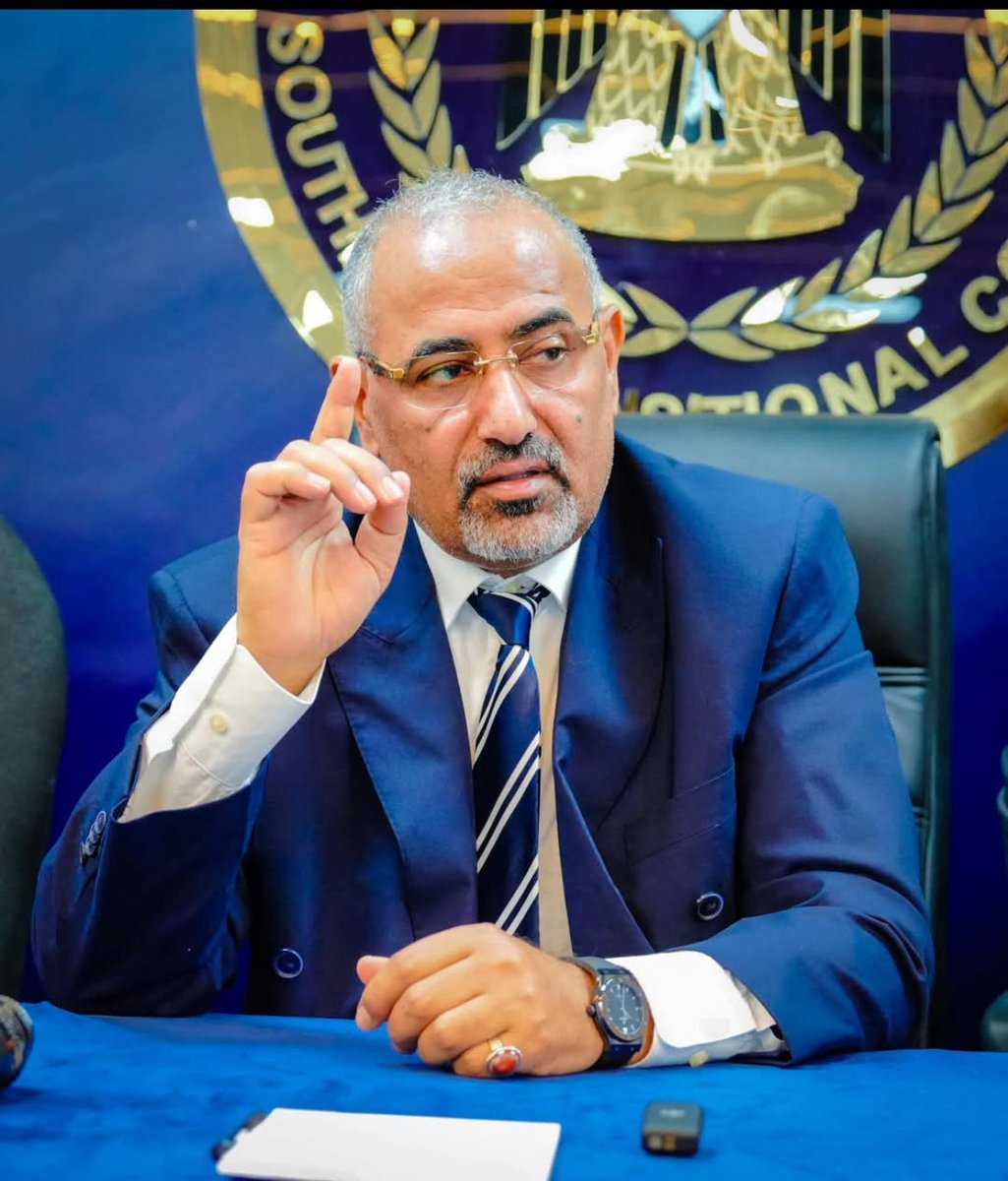 ماقال ووعد  إلا صدق 
فكونوا معه و أعينوه فوالله انه يعمل ليل ونهار لما فيه عزة وكرامة شعب الجنوب