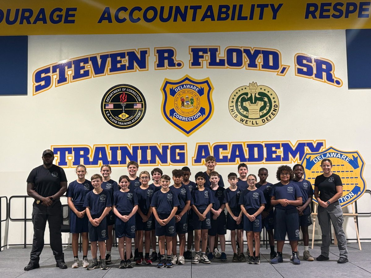 DECorrection's tweet image. 🚨 Meet DOC’s 10–13-Year-Old Youth Academy Graduates! 🚨
Over the past week, these amazing kids got an inside look at the world of corrections— 

Next up: our Youth Academy for 14–17-year-olds kicks off Monday! 👏 #DelawareDOC #DOCYouthAcademy #FutureLeaders
