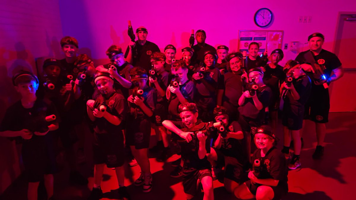 DECorrection's tweet image. 🚨 Meet DOC’s 10–13-Year-Old Youth Academy Graduates! 🚨
Over the past week, these amazing kids got an inside look at the world of corrections— 

Next up: our Youth Academy for 14–17-year-olds kicks off Monday! 👏 #DelawareDOC #DOCYouthAcademy #FutureLeaders