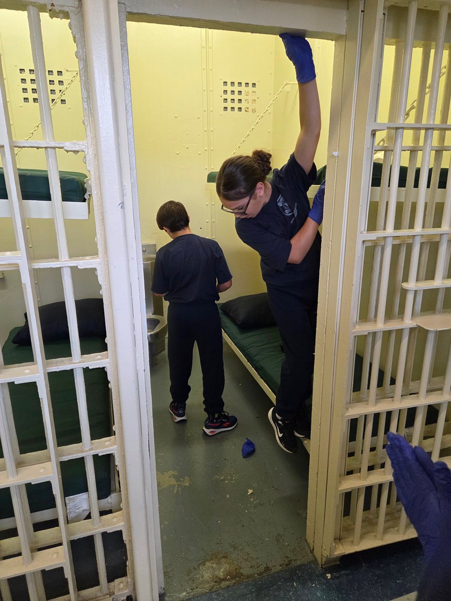 DECorrection's tweet image. 🚨 Meet DOC’s 10–13-Year-Old Youth Academy Graduates! 🚨
Over the past week, these amazing kids got an inside look at the world of corrections— 

Next up: our Youth Academy for 14–17-year-olds kicks off Monday! 👏 #DelawareDOC #DOCYouthAcademy #FutureLeaders